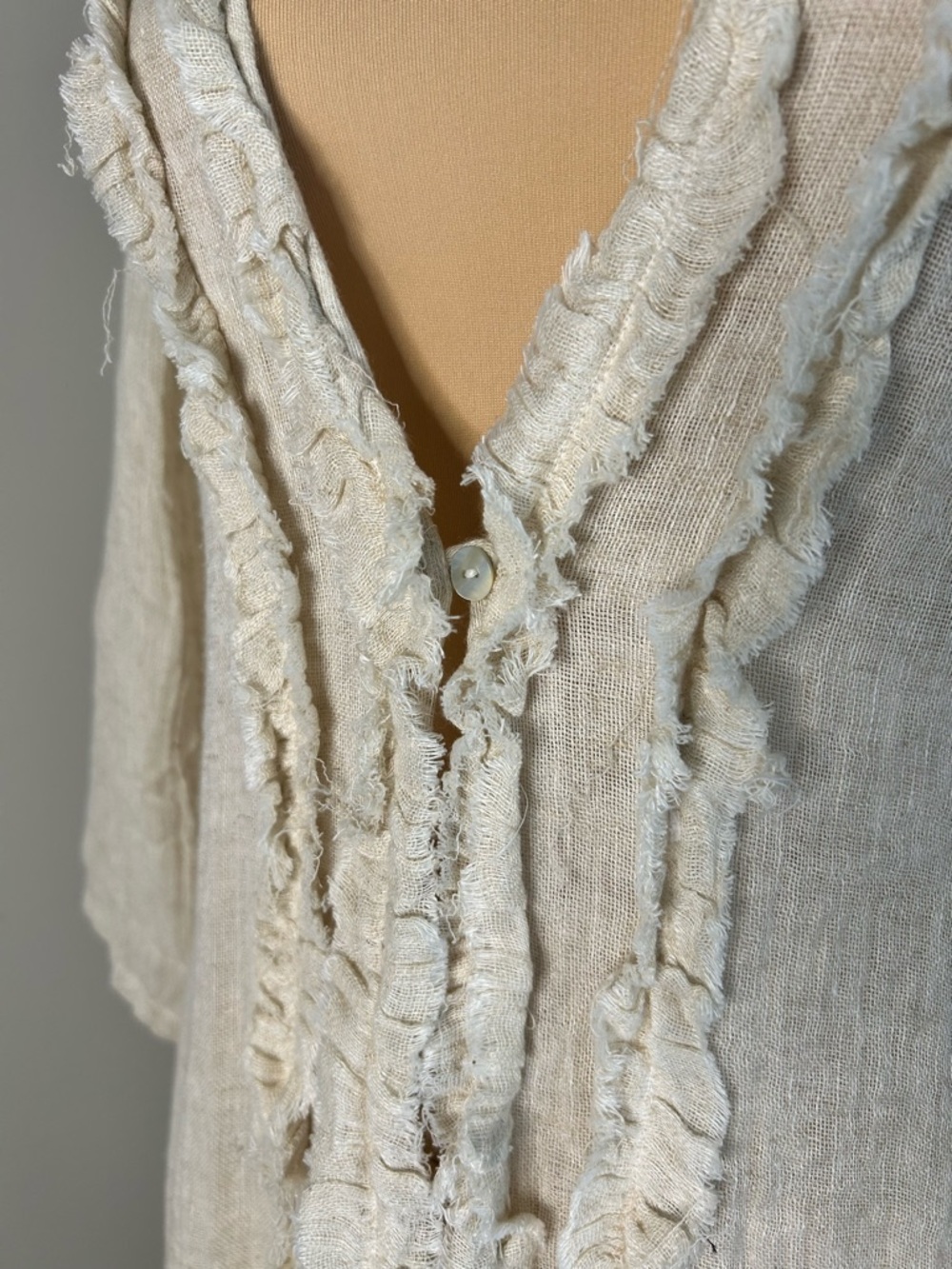 100% Lenin Women's Cream Ruffled 3/4 sleeve - Lounge Cover-Up resort wear - Picture 6 of 8